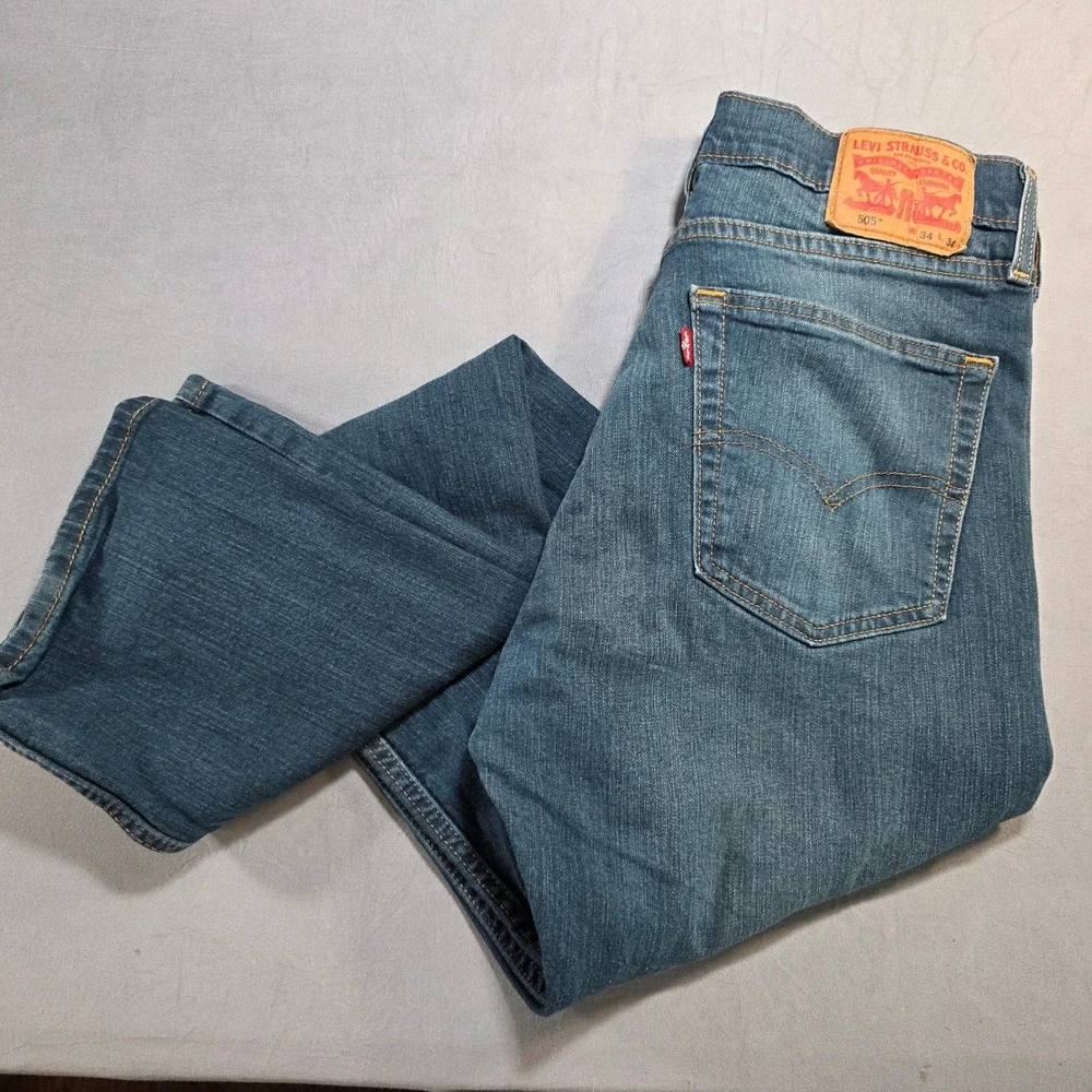 Levis 505 Regular Fit Mens Jeans 34x34 Medium Wash Blue Straight Leg Denim
